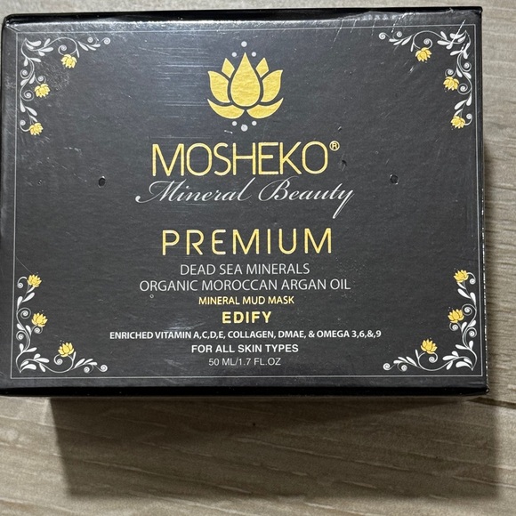mosheko mineral beauty Other - NEW Mosheko Mineral Beauty Dead Sea Mud Mask w/ Argan Oil NIB